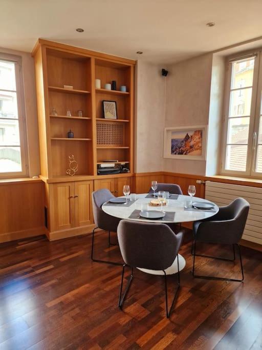Appartement Annecy Centre Historique Parking Inclus מראה חיצוני תמונה