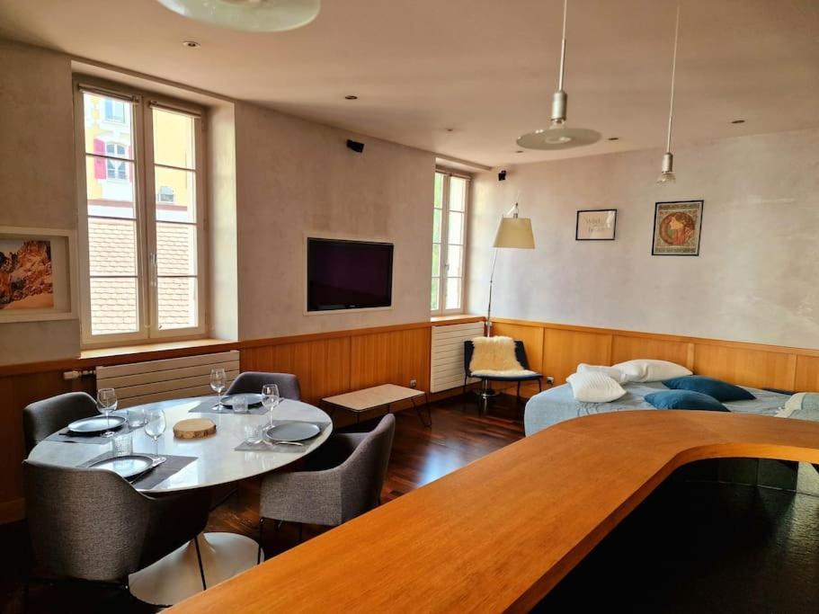 Appartement Annecy Centre Historique Parking Inclus מראה חיצוני תמונה